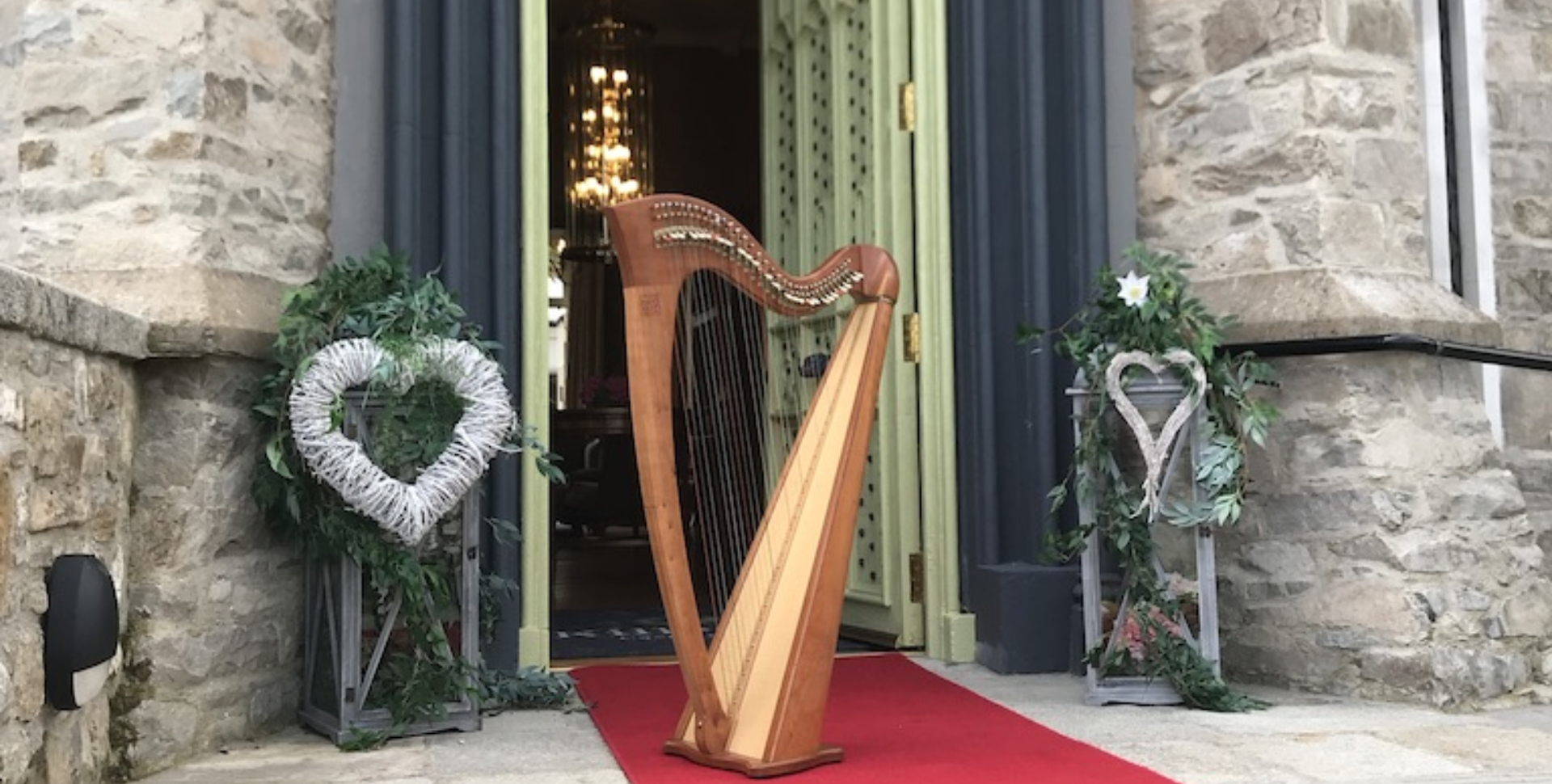 Sharon wedding harpist